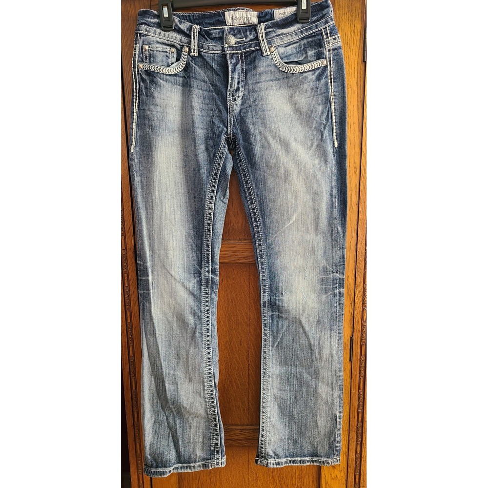 Daytrip Virgo Bootcut Jeans Womens 28R Medium Wash Embroidered Flap Pocket